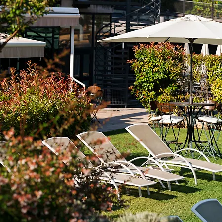 Aquabella & 4* Aix-en-Provence