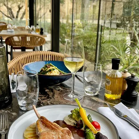 Aquabella Hôtel&spa Hotel 4*