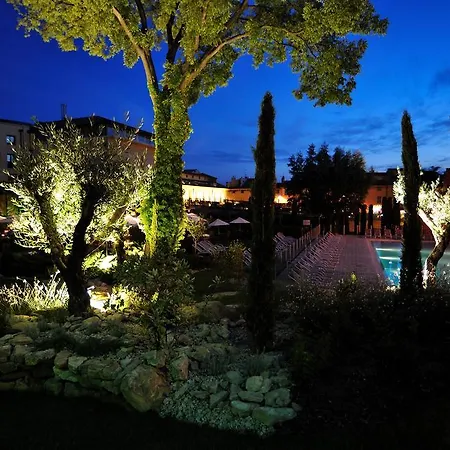 Otel Aquabella &