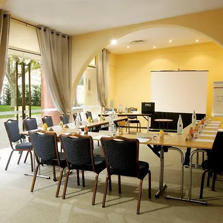 Otel Aquabella &
